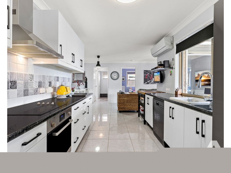 7 Geaney Boulevard, Crestmead QLD 4132