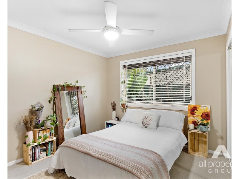 22 Kingaroy Avenue, Helensvale QLD 4212