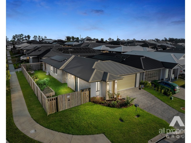 9 Esk Street, South Maclean QLD 4280
