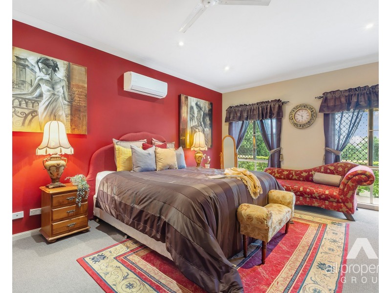 13 Tulloch Place, Jimboomba QLD 4280