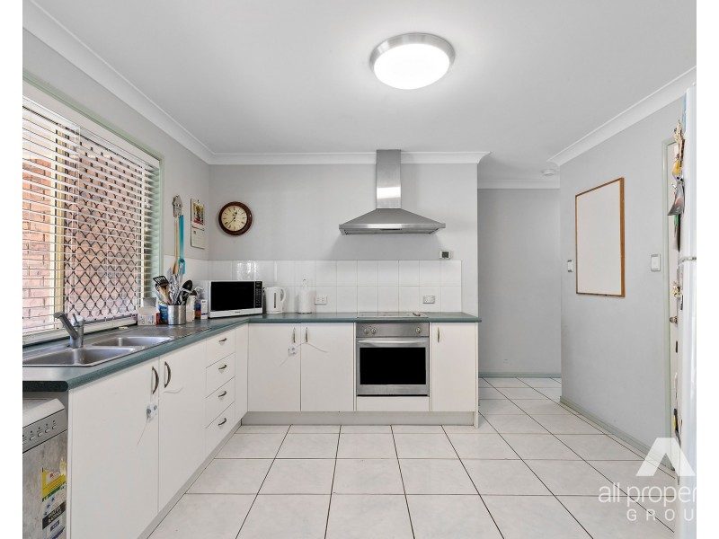 7 Parkside Drive, Crestmead QLD 4132