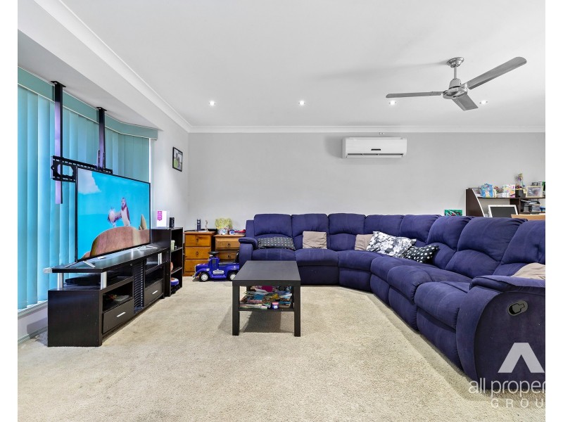 7 Parkside Drive, Crestmead QLD 4132