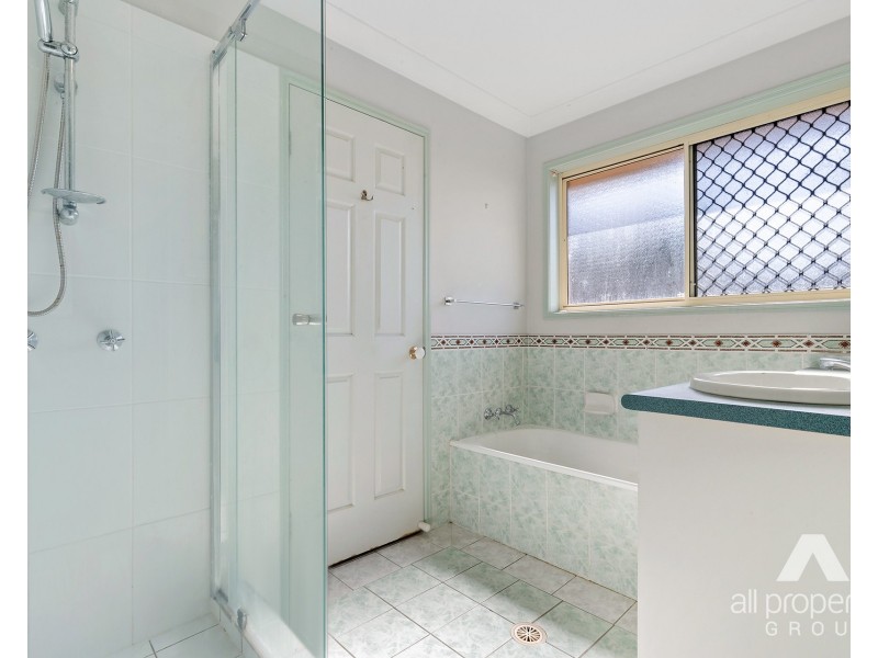 7 Parkside Drive, Crestmead QLD 4132