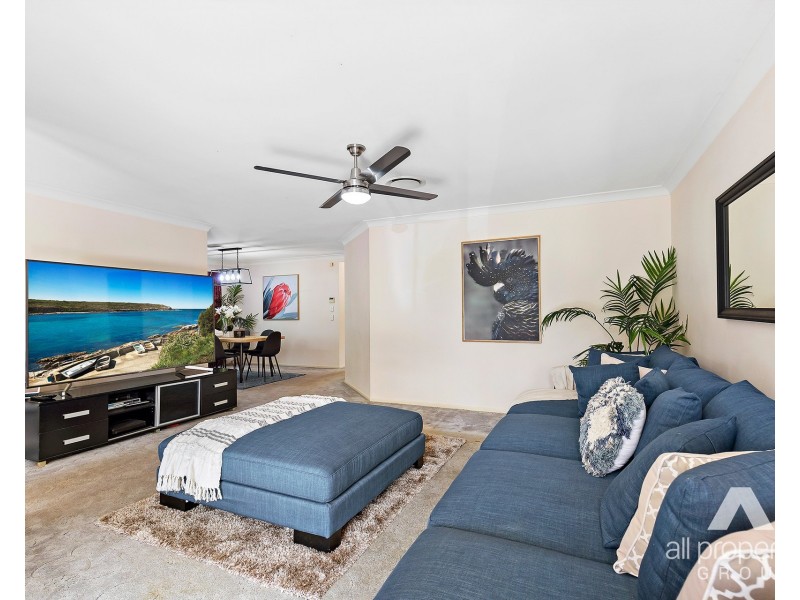 9 Errol Flynn Court, Parkwood QLD 4214