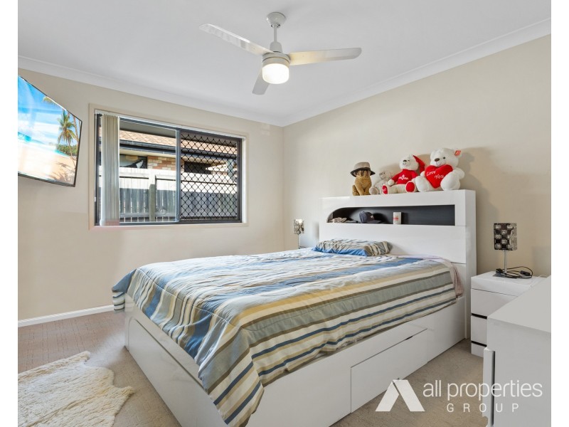 1 Elcock Avenue, Crestmead QLD 4132