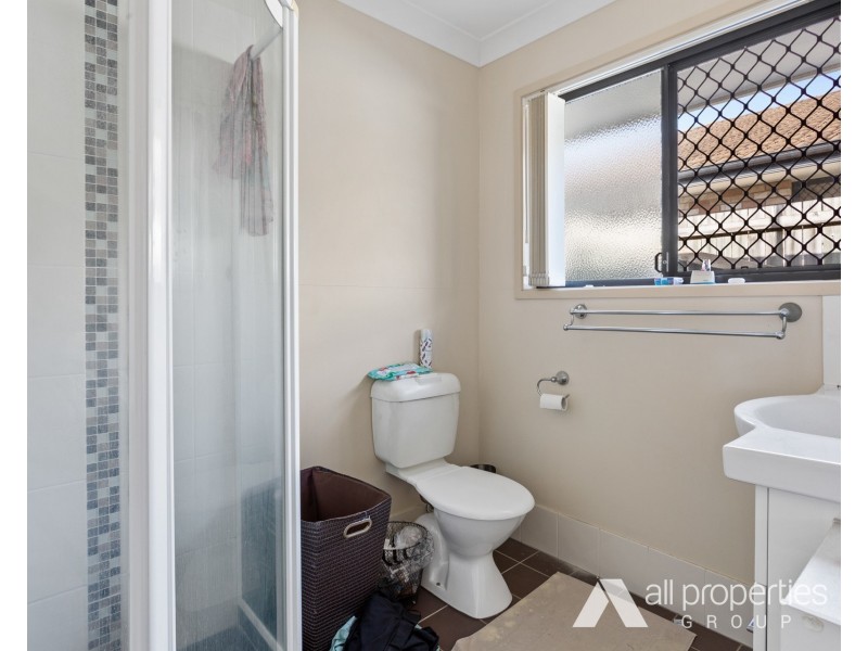 1 Elcock Avenue, Crestmead QLD 4132