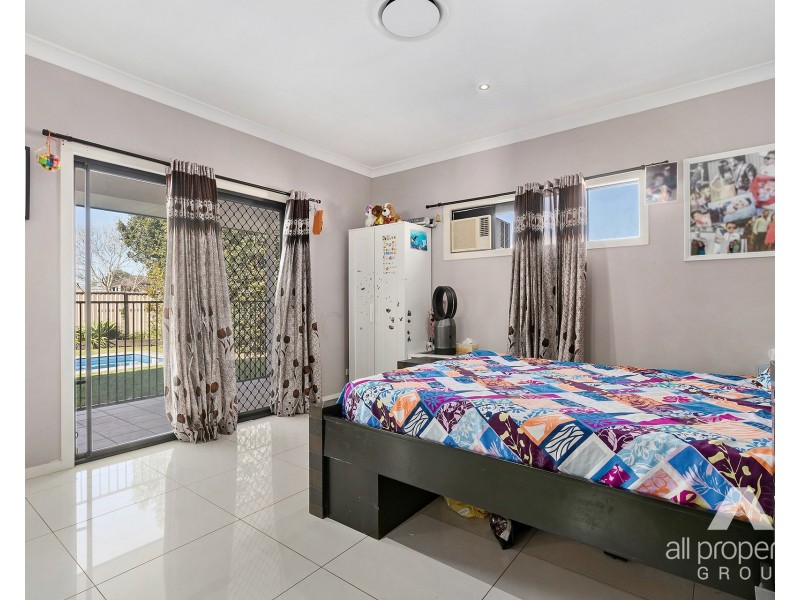 32 Lockyer Place, Crestmead QLD 4132