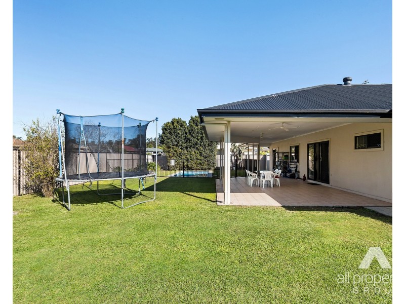 32 Lockyer Place, Crestmead QLD 4132
