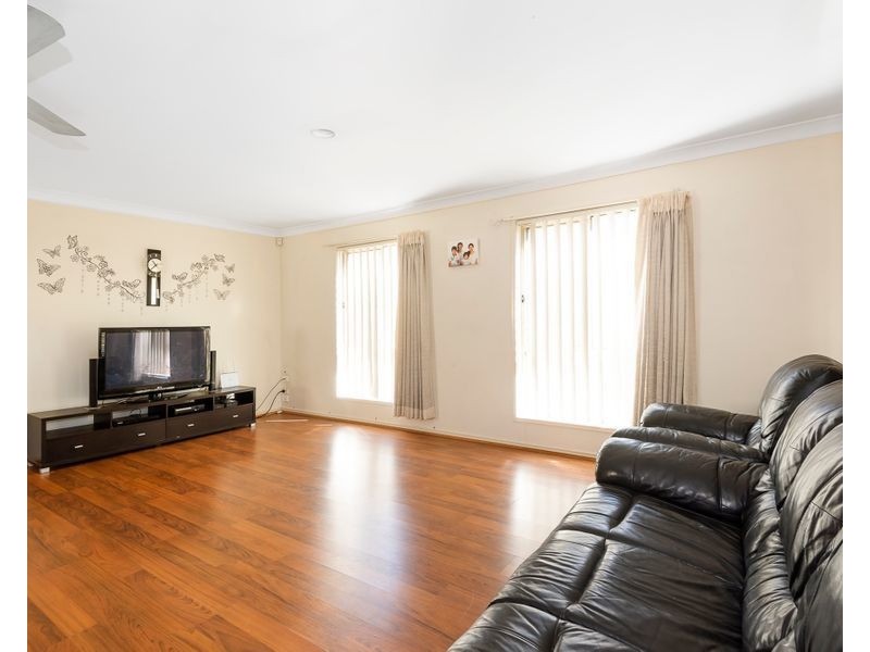 13 Robson Street, Forest Lake QLD 4078