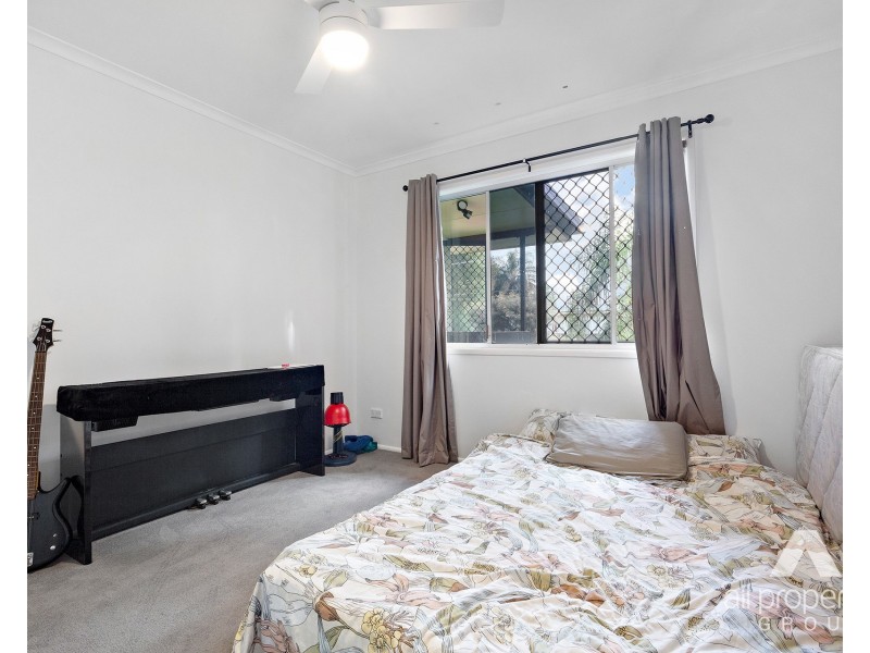 14 Bushlark Street, Crestmead QLD 4132