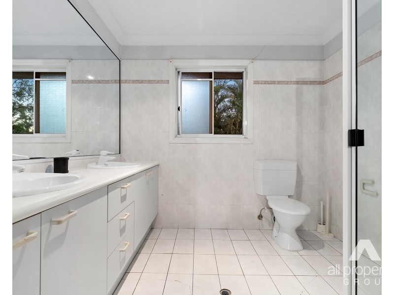 98-100 Teresa Drive, Munruben QLD 4125