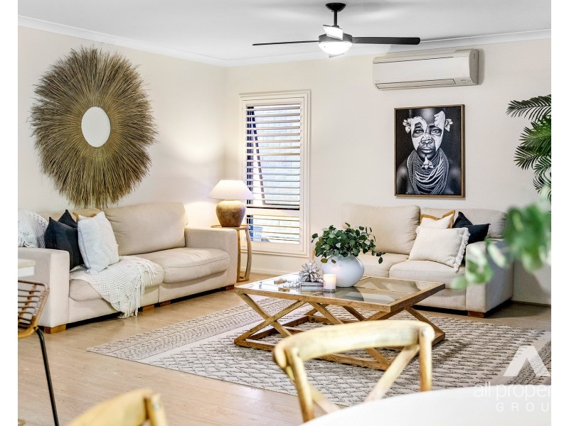 7 Slate Court, Logan Reserve QLD 4133