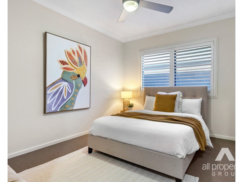 7 Slate Court, Logan Reserve QLD 4133