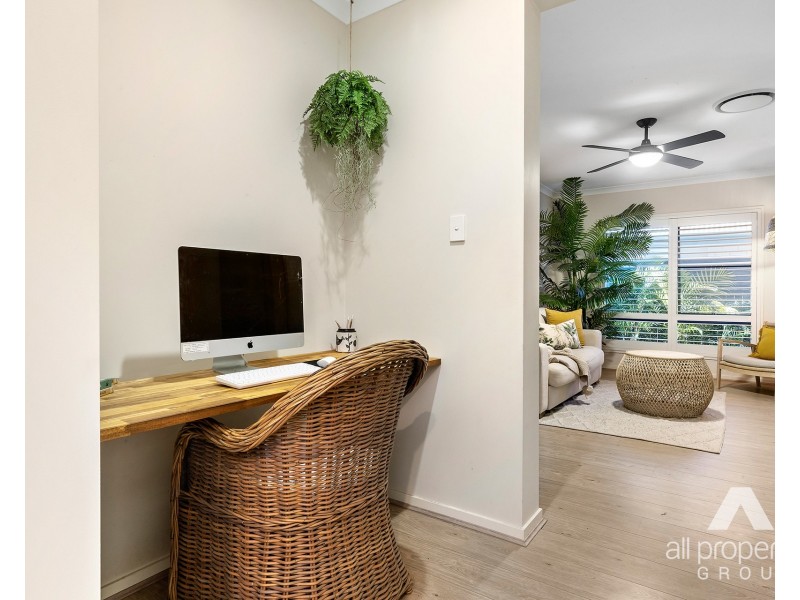 7 Slate Court, Logan Reserve QLD 4133