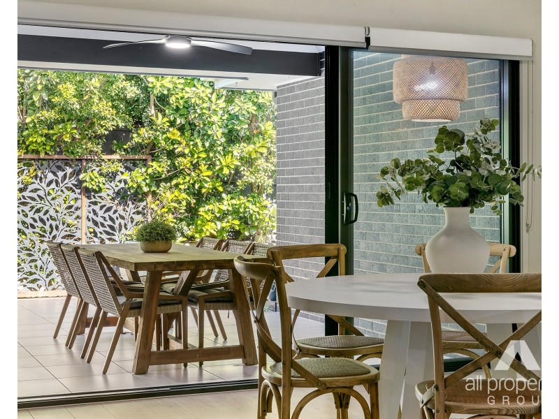 7 Slate Court, Logan Reserve QLD 4133
