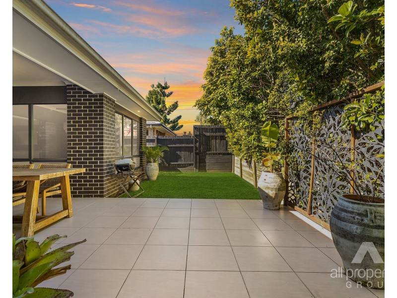 7 Slate Court, Logan Reserve QLD 4133
