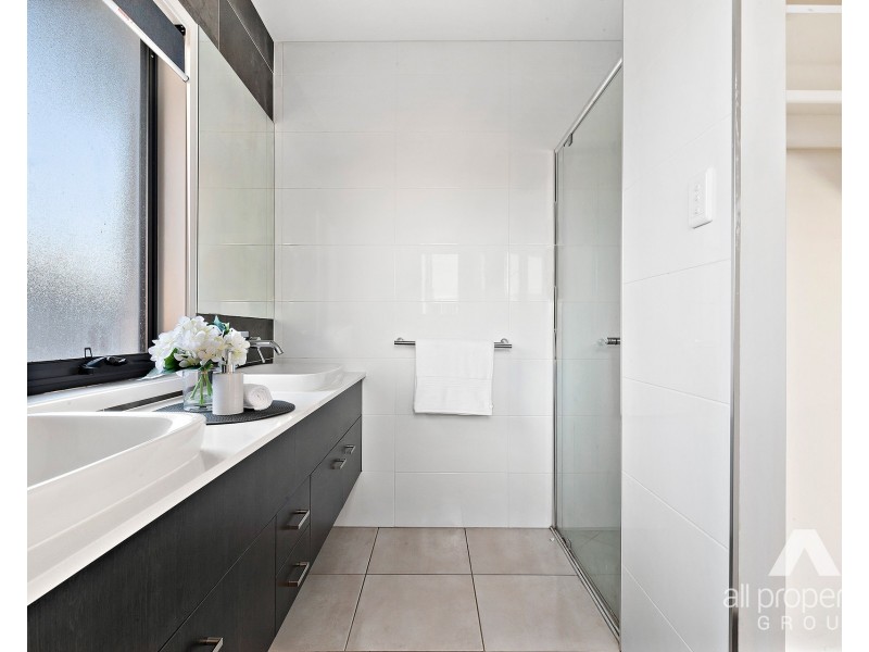 20 Killara Boulevard, Logan Reserve QLD 4133