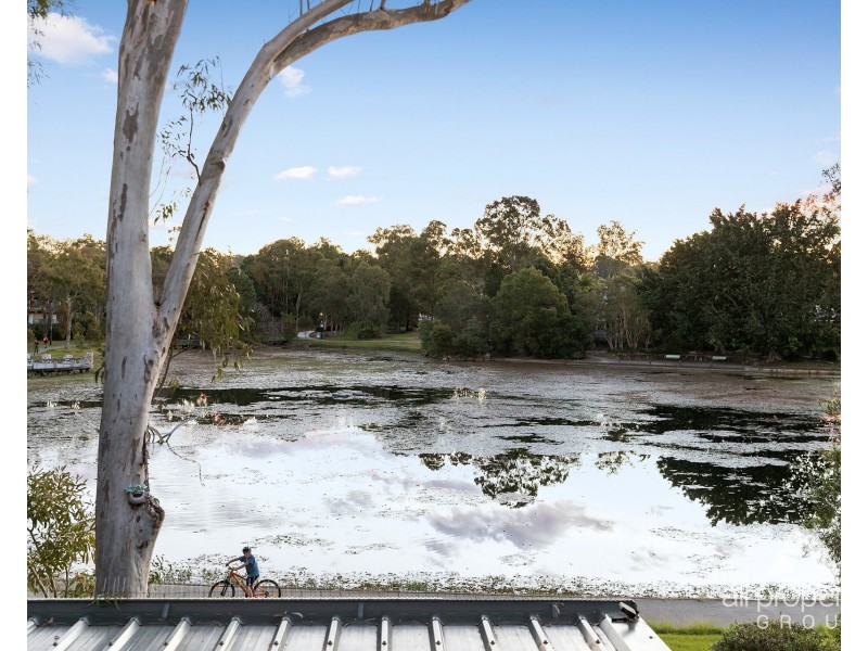 35 The Esplanade, Forest Lake QLD 4078