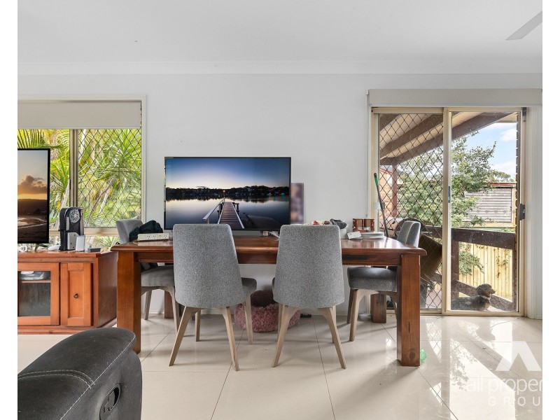 20 Tregana Circuit, Edens Landing QLD 4207
