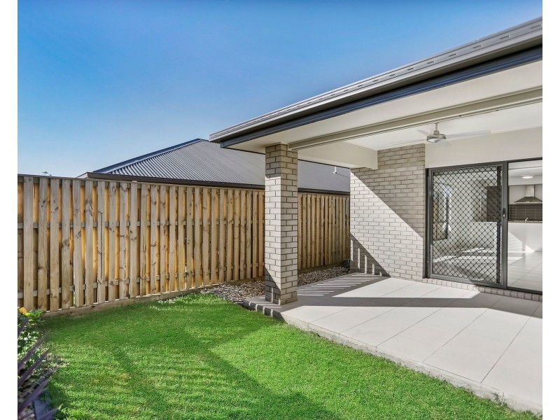 4 Fleming Street, Logan Reserve QLD 4133