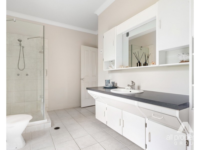 35-37 Parrot Street, Greenbank QLD 4124