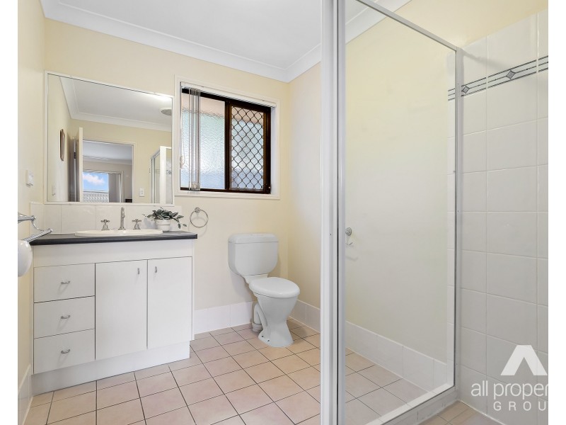111 Joseph Avenue, Moggill QLD 4070
