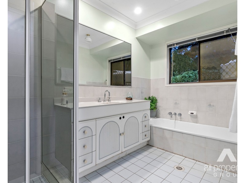 251 Learoyd Road, Acacia Ridge QLD 4110