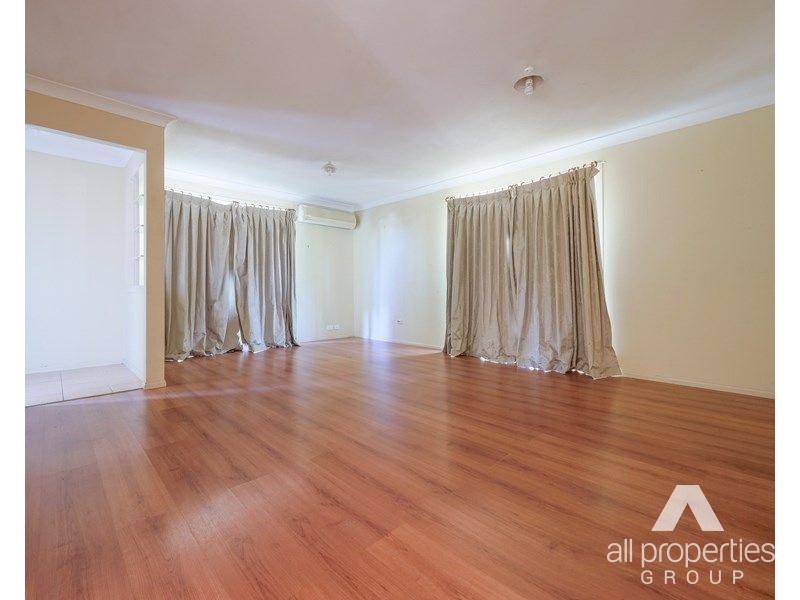 15 Bywater Street, Hillcrest QLD 4118