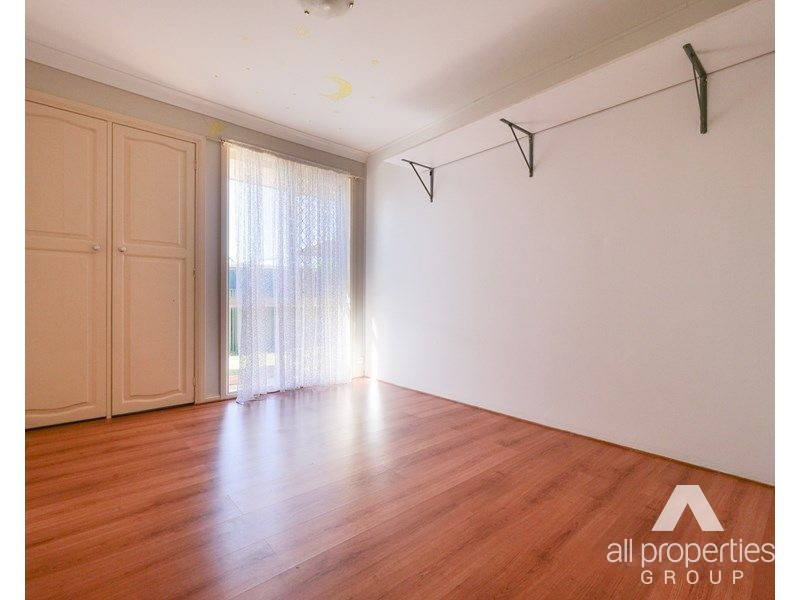 15 Bywater Street, Hillcrest QLD 4118