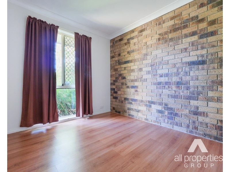 15 Bywater Street, Hillcrest QLD 4118