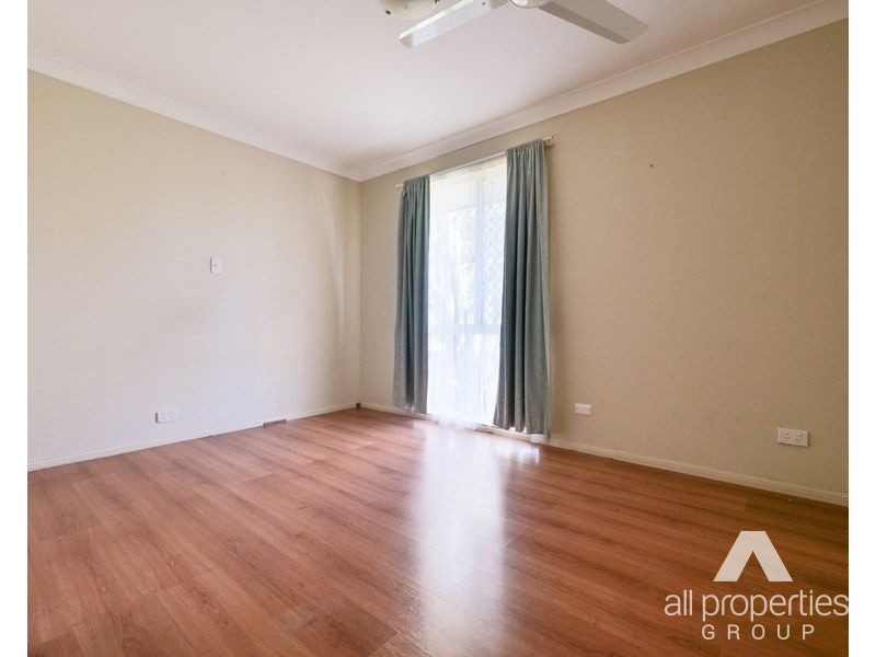 15 Bywater Street, Hillcrest QLD 4118