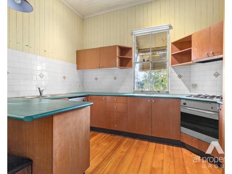 101 Brisbane Road, Booval QLD 4304