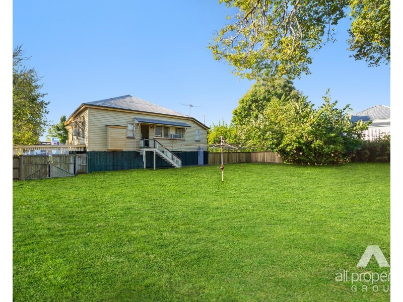 101 Brisbane Road, Booval QLD 4304