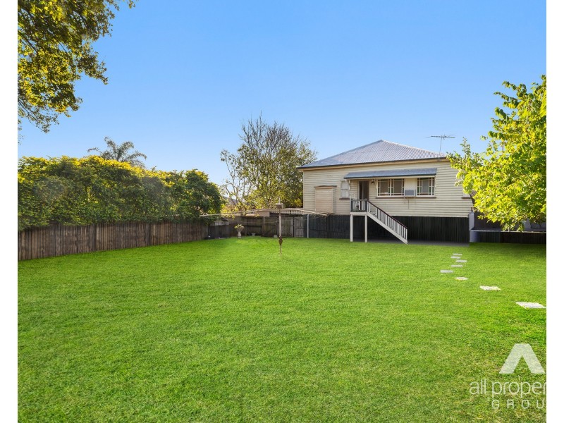 101 Brisbane Road, Booval QLD 4304