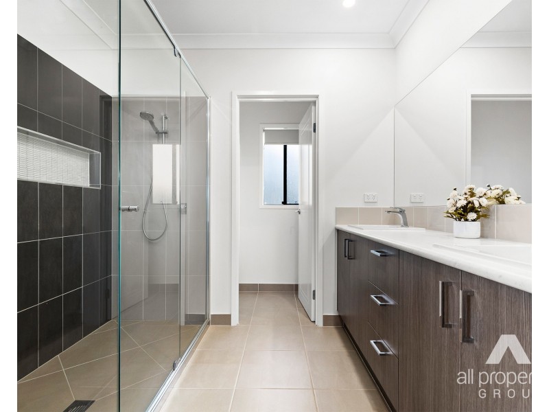 256-258 Bidyan Boulevard, New Beith QLD 4124