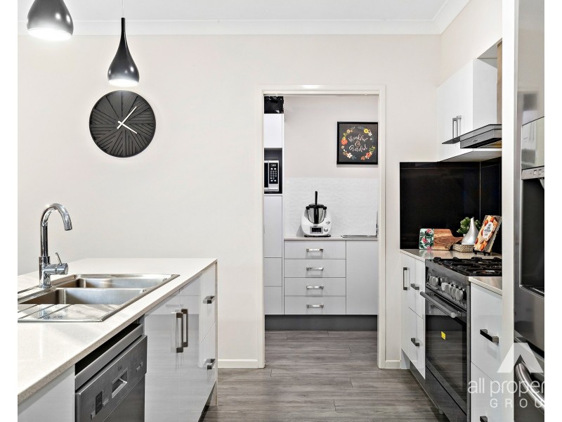 25-27 Olley Street, New Beith QLD 4124