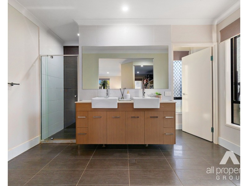 25-27 Olley Street, New Beith QLD 4124