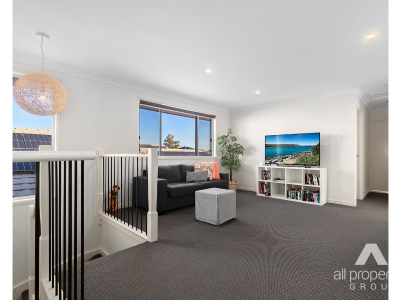 12 Edwards Road, Greenbank QLD 4124