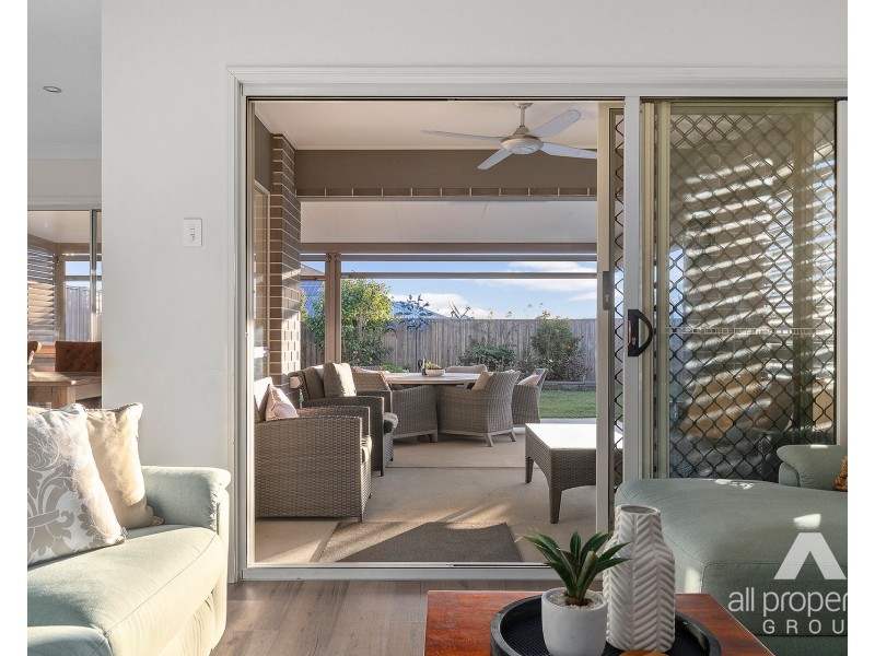 12 Edwards Road, Greenbank QLD 4124
