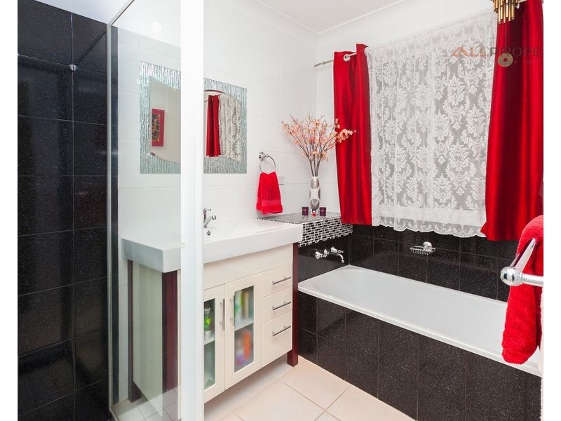 49 Hickory Street, Marsden QLD 4132