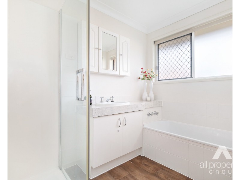 23 Samantha Street, Boronia Heights QLD 4124