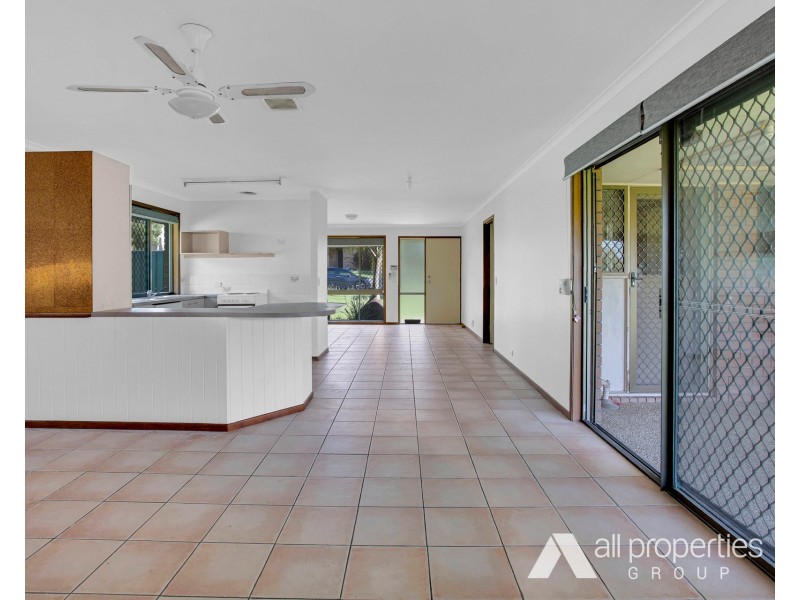 16  Grecian Street, Regents Park QLD 4118
