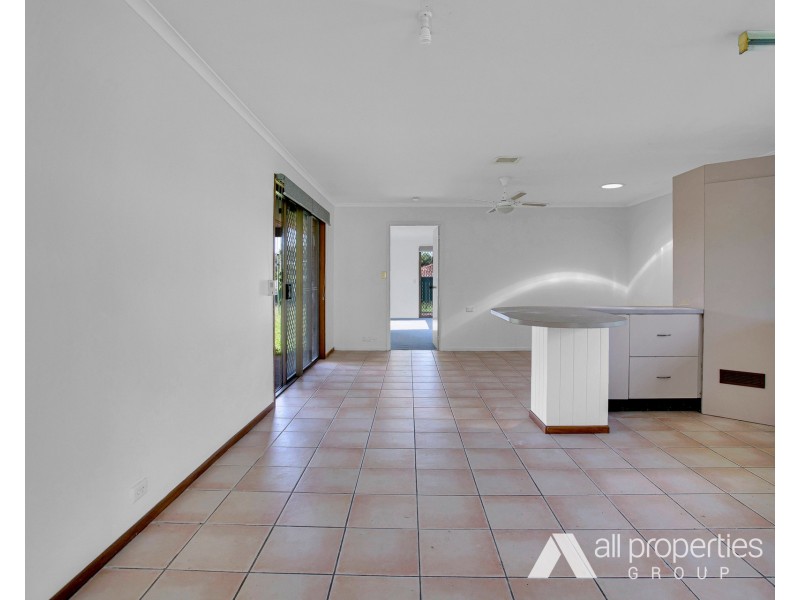 16  Grecian Street, Regents Park QLD 4118