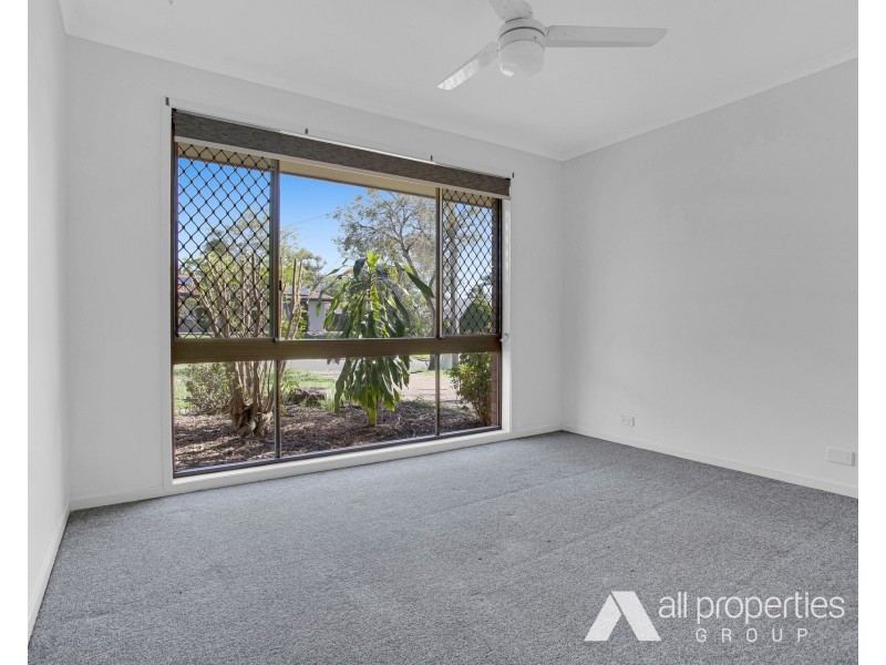 16  Grecian Street, Regents Park QLD 4118