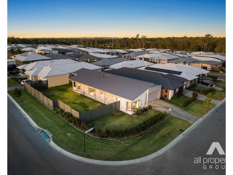 79 Chambers Ridge Boulevard, Park Ridge QLD 4125