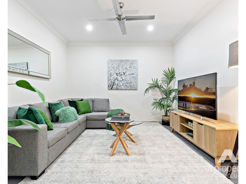 12 Juniper Street, Heathwood QLD 4110