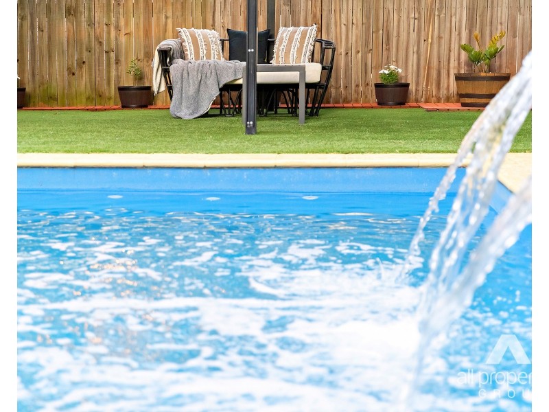 12 Juniper Street, Heathwood QLD 4110