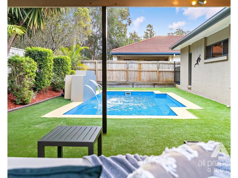 12 Juniper Street, Heathwood QLD 4110