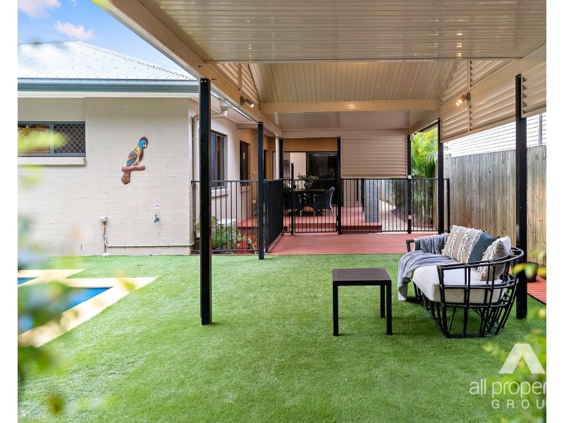 12 Juniper Street, Heathwood QLD 4110