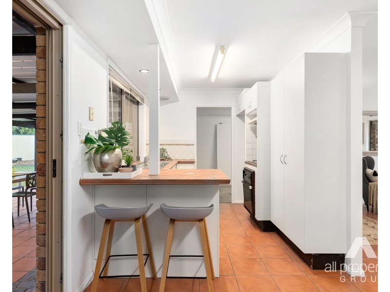4 Williams Way, Calamvale QLD 4116